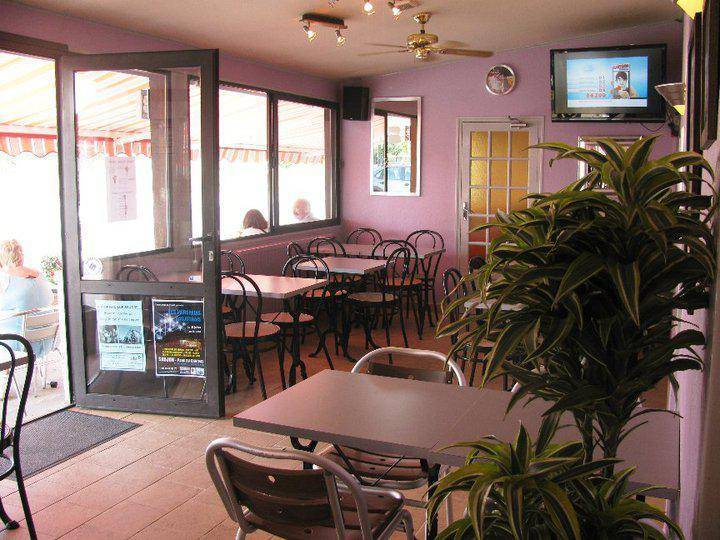 Café à Saujon